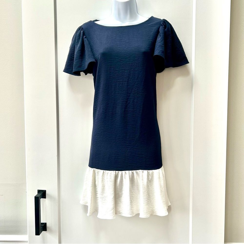 DKNY navy flutter sleeve dress white ruffle bottom women’s size‎ 10